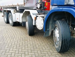 Scania P 420 8x4 - 29TM Kraan, 3 pedalen - Kipper, Retarder TT 4763