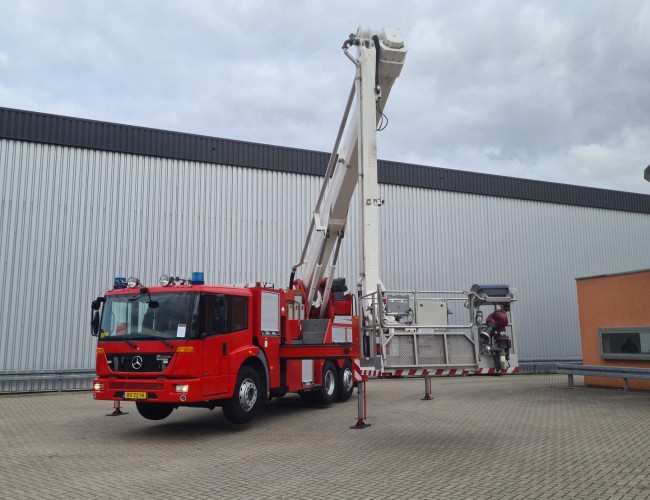 Mercedes-Benz Econic 2633 6x2 - 34 mtr. Hilton Fire Platform, Ladder Sprayer, Spray Monitor - Fire Brigade TT 4767