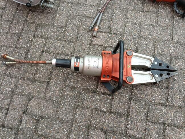 Mercedes-Benz Atego 1225 Calamiteiten, Brandweer, Crewcab, Dubbele cabine, Reddingsset, Holmatro TT 4863