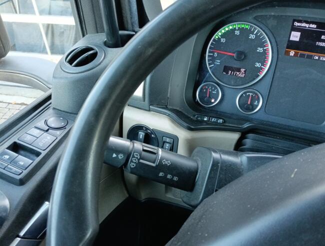 MAN TGS 35.420 8x2 - Fassi 29TM Kraan, Machine transporter, Oprijwagen, afsleepwagen 7.2T. lier TT 4882