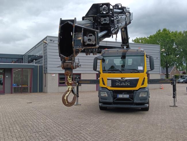 MAN TGS 35.500 8x2 - Hiab 37.7TM Kraan, Machine transporter, Oprijwagen, afsleepwagen 6.2T. lier TT 4936