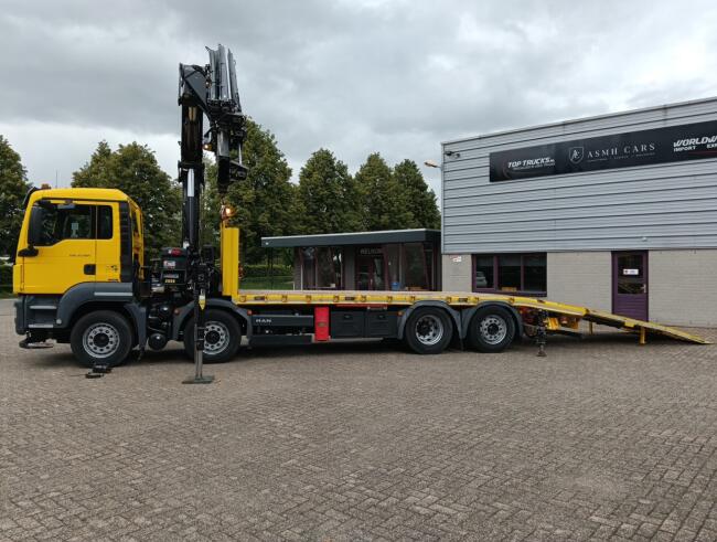 MAN TGS 35.500 8x2 - Hiab 37.7TM Kraan, Machine transporter, Oprijwagen, afsleepwagen 6.2T. lier TT 4936