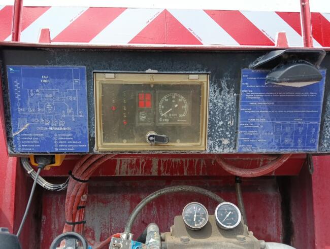 Renault M 210 Midliner 4x4 -Brandweer, Feuerwehr, Fire brigade -3.500 ltr watertank - Expeditie, Camper, 100km/hour TT 4948