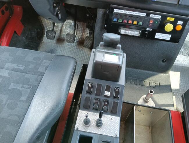 Mercedes-Benz Unimog U 5000 4x4 - (type 437.4) 3.900 ltr -Lier, Winch -Feuerwehr Doppelkabine,Uberrollkafig - Camiva - Expeditievoertuig, Camper TT 4952