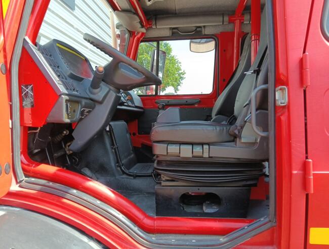 Unimog U 5000 4x4 - Mercedes-Benz (type 437.4) 4.000 ltr - Hydraulische Lier 6.t., Winch -Feuerwehr Doppelkabine,Uberrollkafig TT 4953