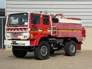 Renault M 210 Midliner 4x4 - Brandweer - Feuerwehr -Fire brigade - 3.500 ltr watertank - 100 ltr schuimtank - Expeditie - Camper - Telma Brake - Rolbeugel TT 4994