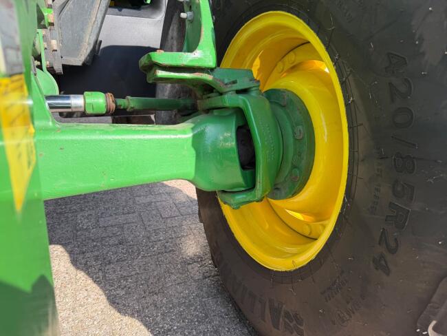 John Deere 6320 4x4 - Stage II - Handgeschakeld - Airco - PTO - Fronthef - 3x DW ventiel + 2x DW ventiel TT 5015